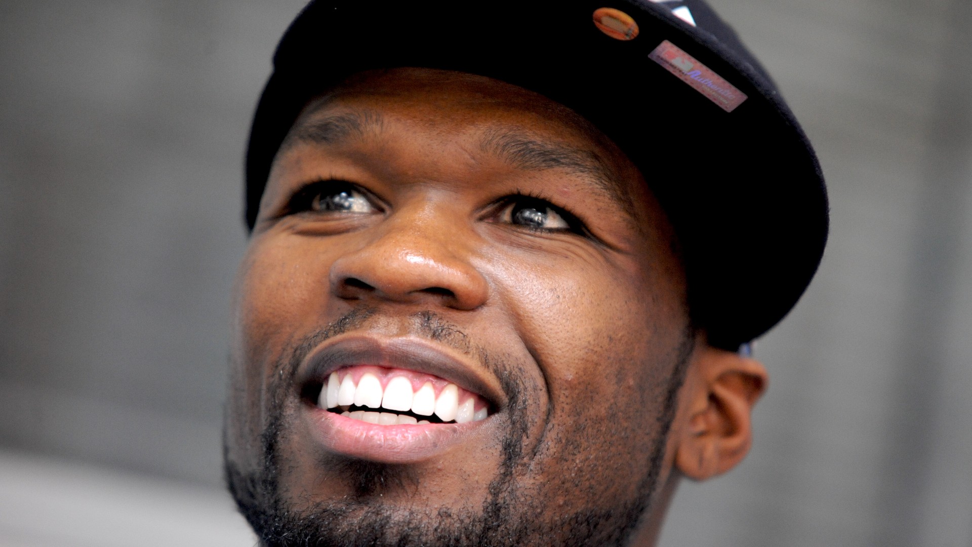 50 Cent performing in Paris