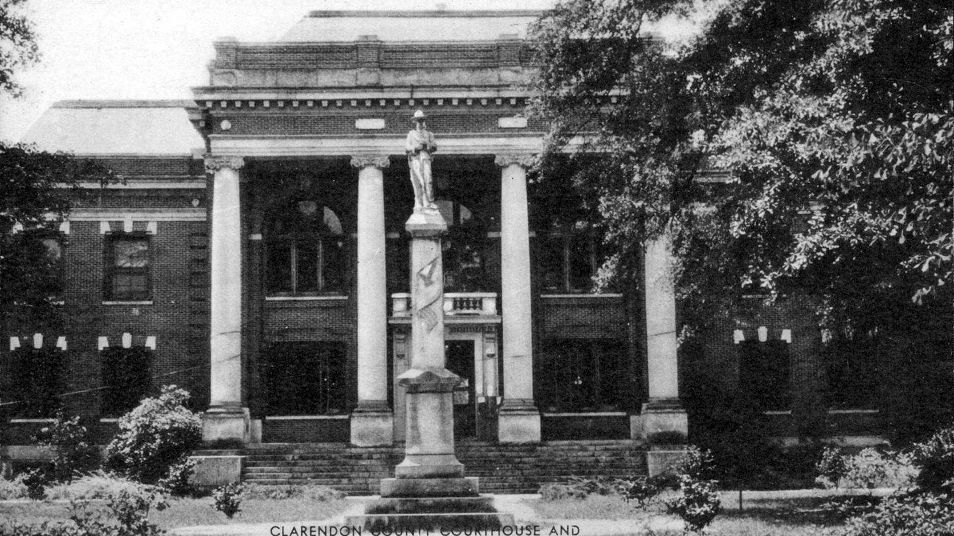 Clarendon County Courthouse in Manning South Carolina under a clear sky