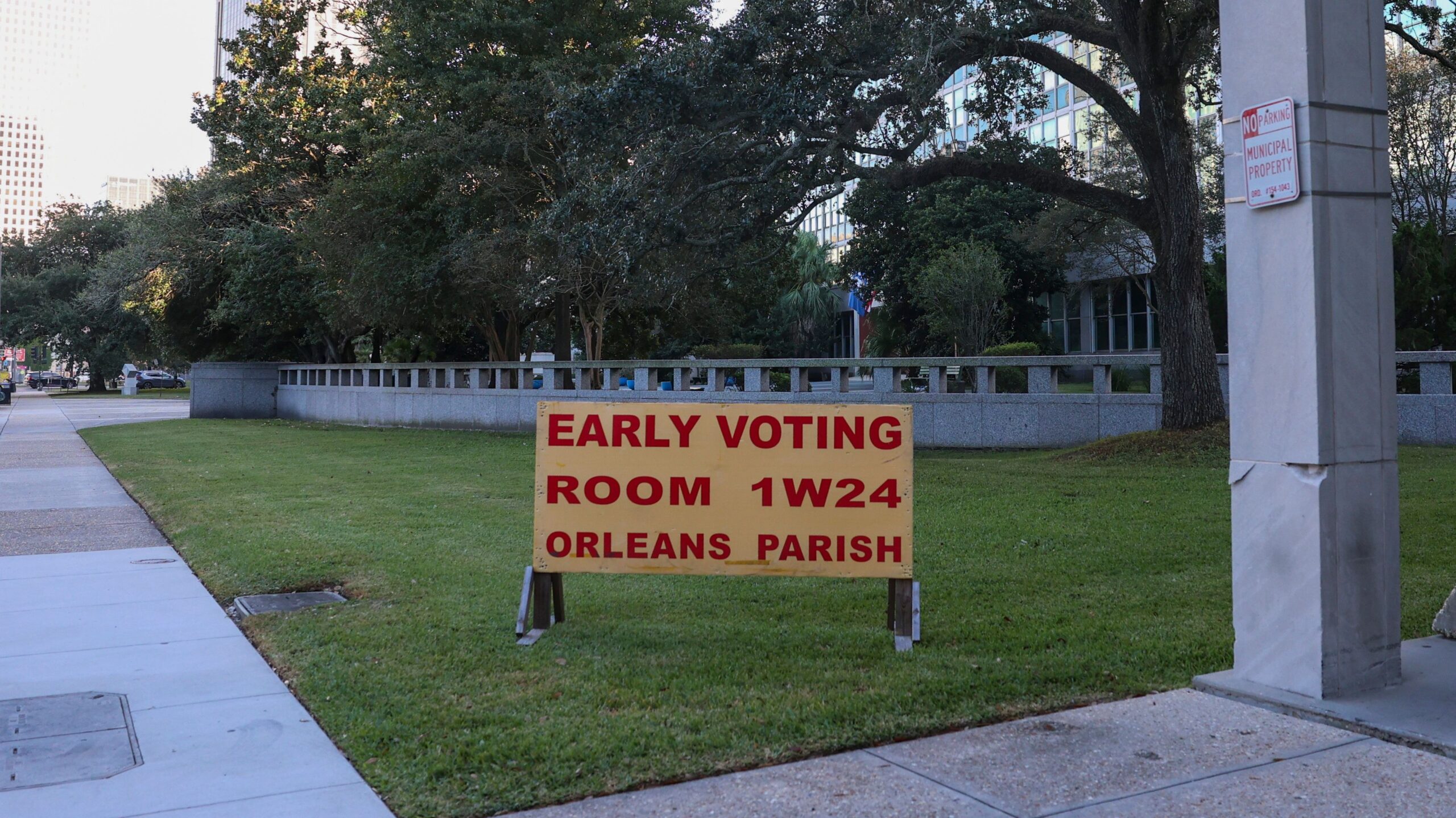 Early voting sign outside New Orleans City Hall in Orleans Parish